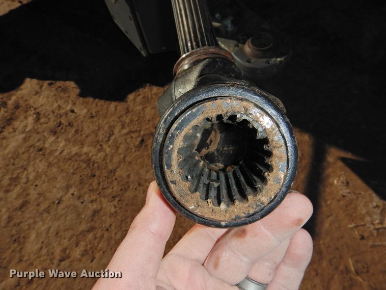 image for item DJ4798 2014 Massey-Ferguson 2290  large square baler