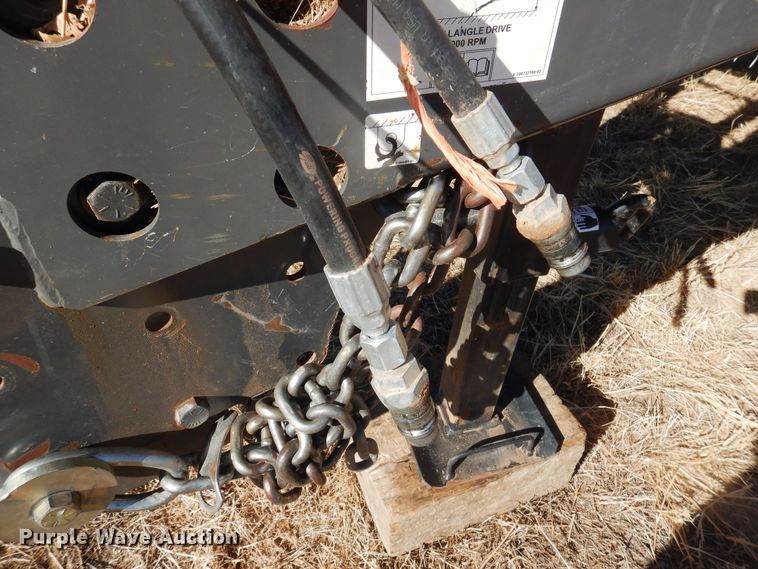 image for item DJ4799 2013 Massey-Ferguson 2170XD  large square baler