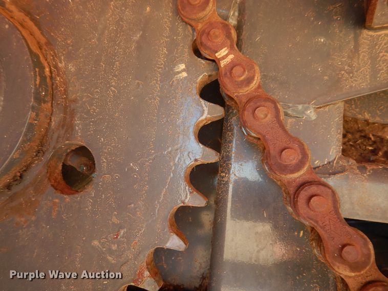 image for item DJ4799 2013 Massey-Ferguson 2170XD  large square baler