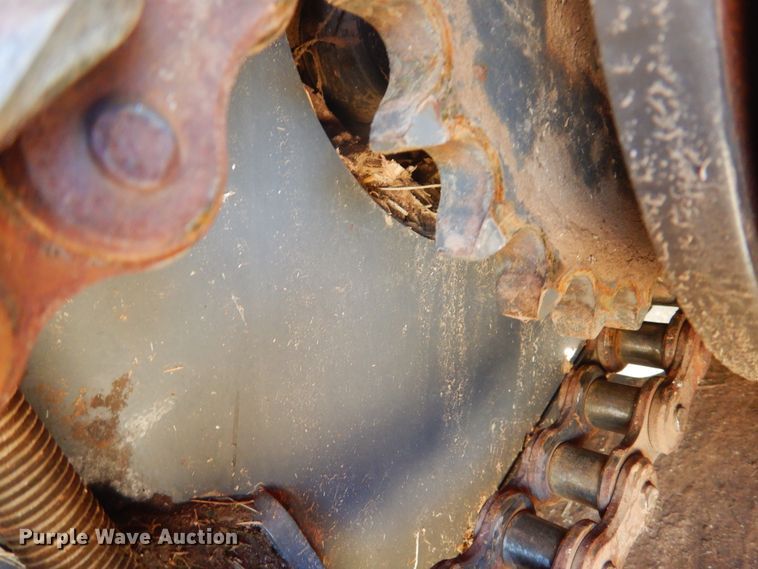 image for item DJ4799 2013 Massey-Ferguson 2170XD  large square baler