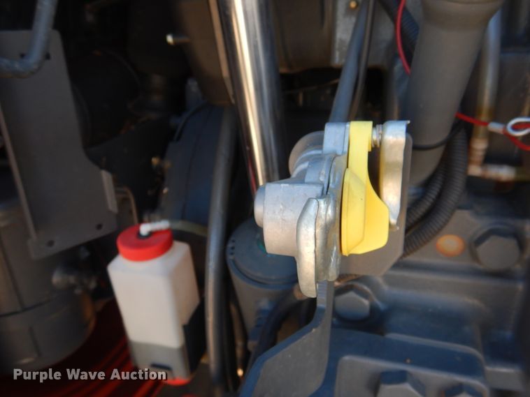 image for item DJ4800 2018 Fendt 933 Vario  MFWD tractor