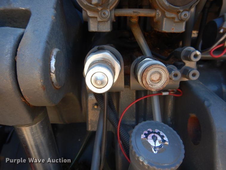 image for item DJ4800 2018 Fendt 933 Vario  MFWD tractor