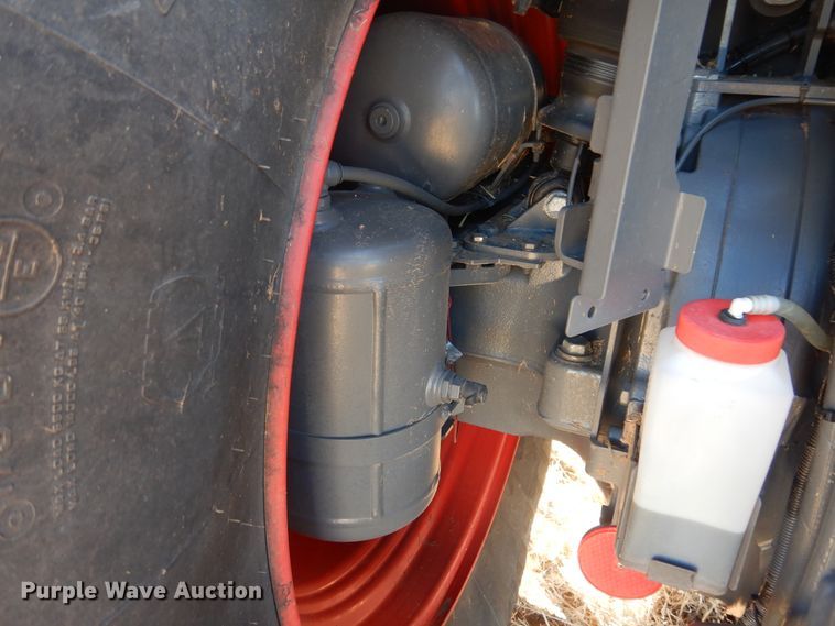 image for item DJ4800 2018 Fendt 933 Vario  MFWD tractor