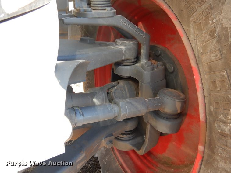 image for item DJ4800 2018 Fendt 933 Vario  MFWD tractor