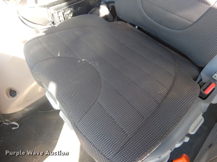 image for item DJ4800 2018 Fendt 933 Vario  MFWD tractor