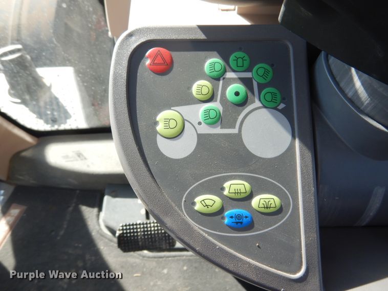 image for item DJ4800 2018 Fendt 933 Vario  MFWD tractor