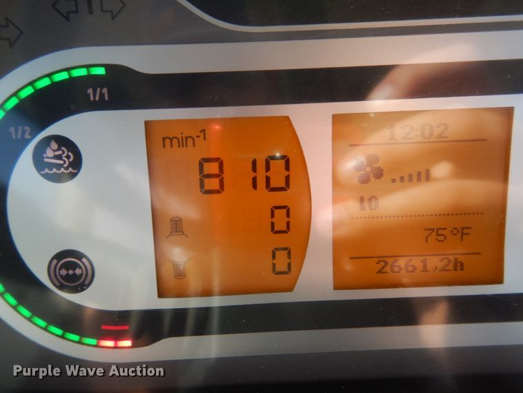 image for item DJ4800 2018 Fendt 933 Vario  MFWD tractor