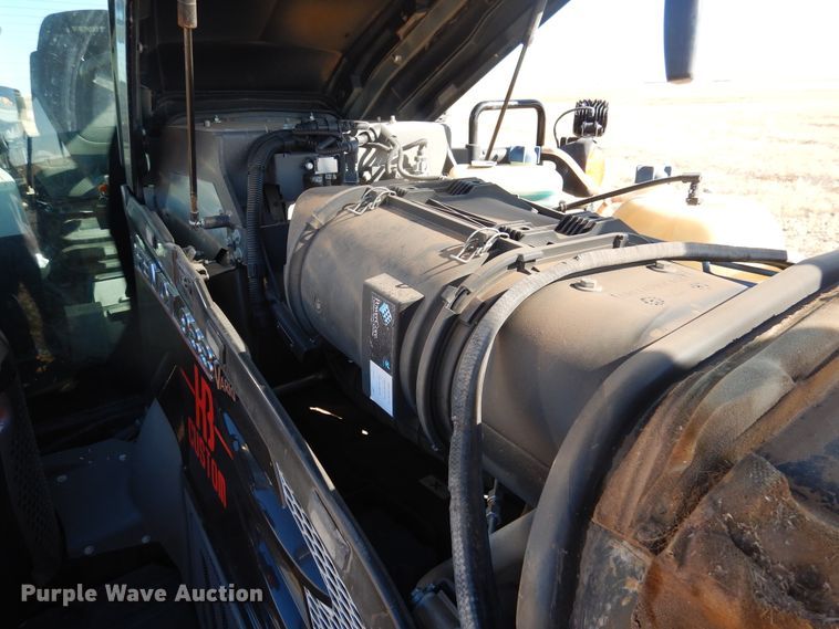 image for item DJ4800 2018 Fendt 933 Vario  MFWD tractor