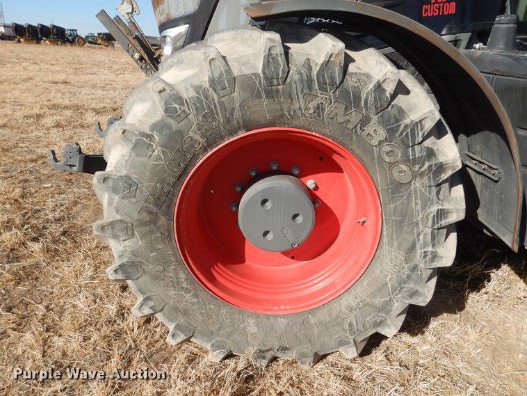 image for item DJ4800 2018 Fendt 933 Vario  MFWD tractor