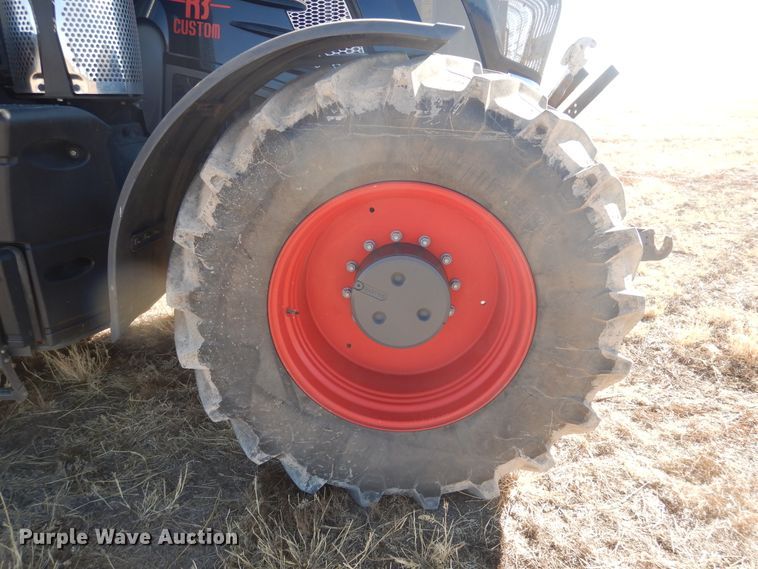 image for item DJ4800 2018 Fendt 933 Vario  MFWD tractor