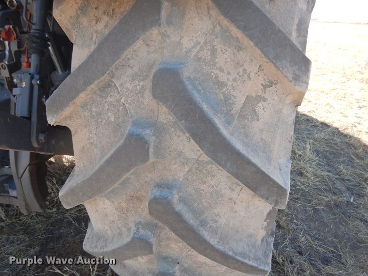 image for item DJ4800 2018 Fendt 933 Vario  MFWD tractor