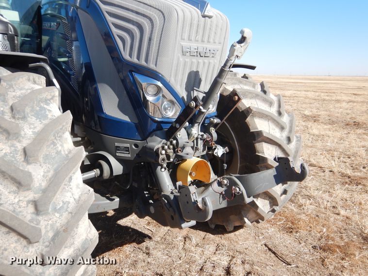 image for item DJ4801 2018 Fendt 933 Vario  MFWD tractor