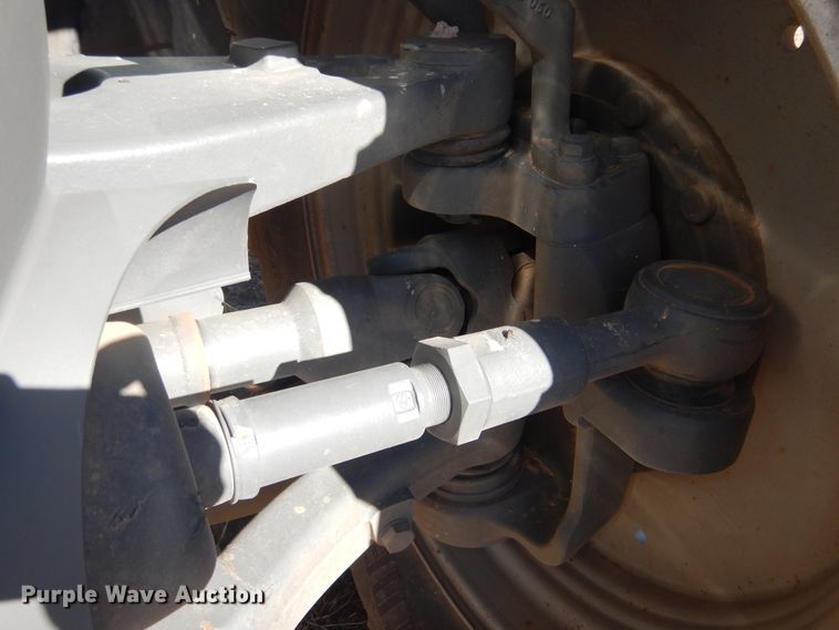 image for item DJ4801 2018 Fendt 933 Vario  MFWD tractor