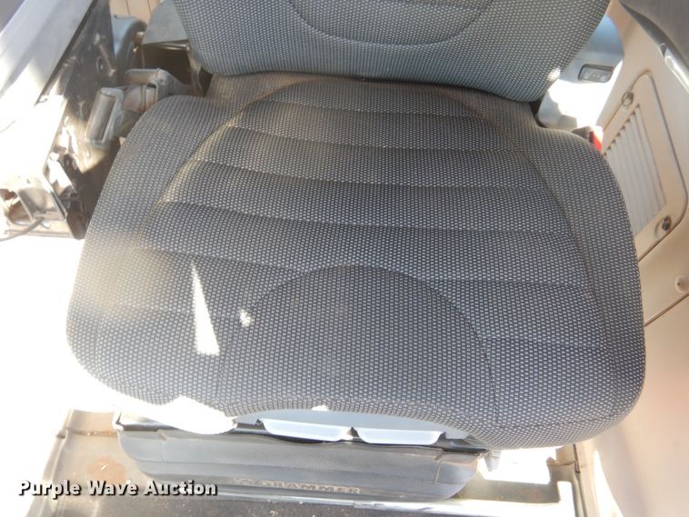 image for item DJ4801 2018 Fendt 933 Vario  MFWD tractor