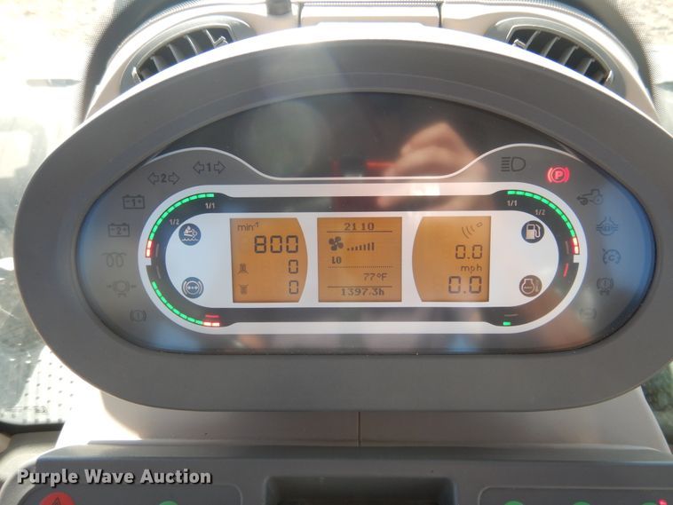 image for item DJ4801 2018 Fendt 933 Vario  MFWD tractor