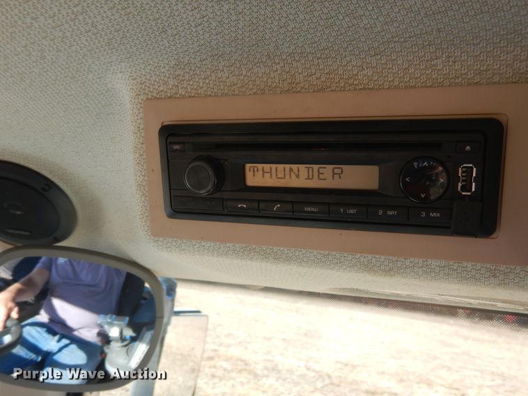 image for item DJ4801 2018 Fendt 933 Vario  MFWD tractor