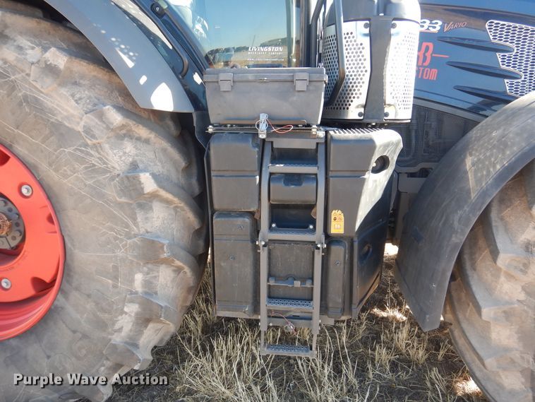 image for item DJ4802 2018 Fendt 933 Vario  MFWD tractor