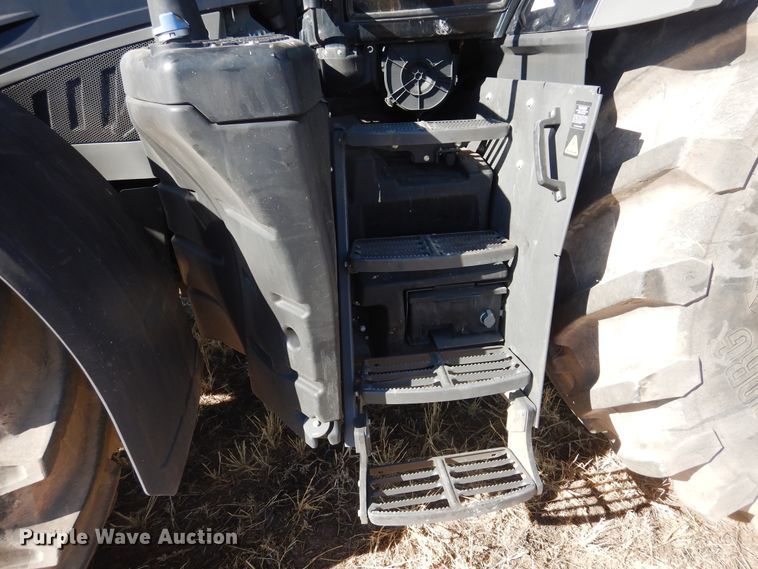 image for item DJ4802 2018 Fendt 933 Vario  MFWD tractor