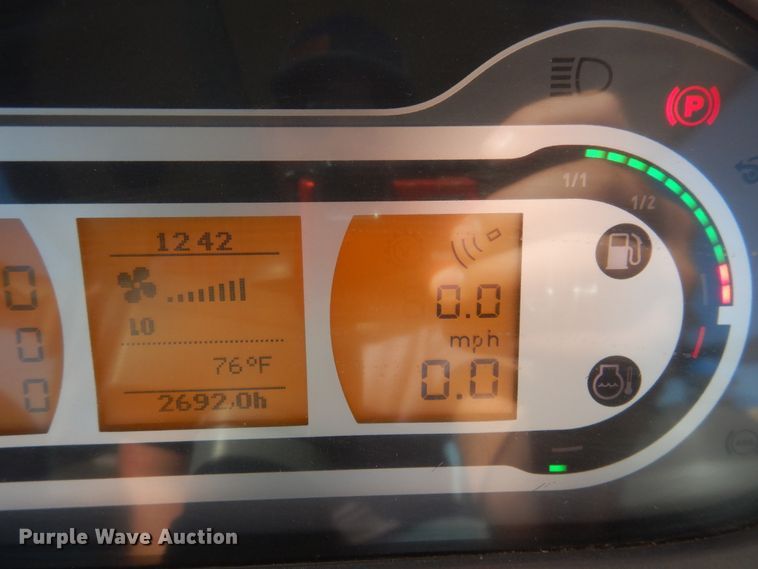 image for item DJ4802 2018 Fendt 933 Vario  MFWD tractor