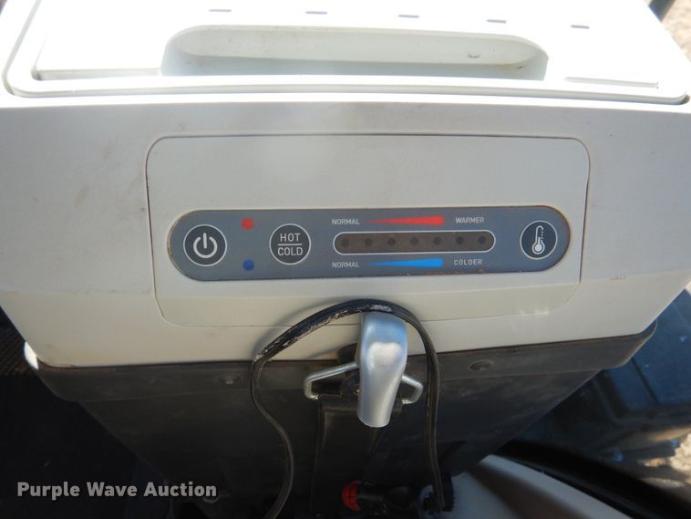 image for item DJ4802 2018 Fendt 933 Vario  MFWD tractor