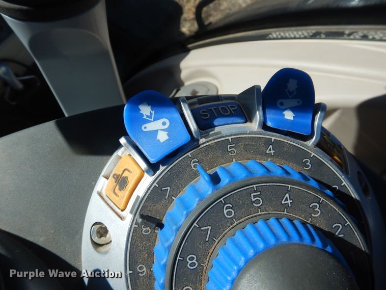 image for item DJ4802 2018 Fendt 933 Vario  MFWD tractor