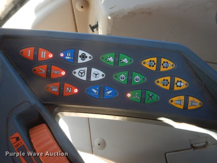 image for item DJ4802 2018 Fendt 933 Vario  MFWD tractor