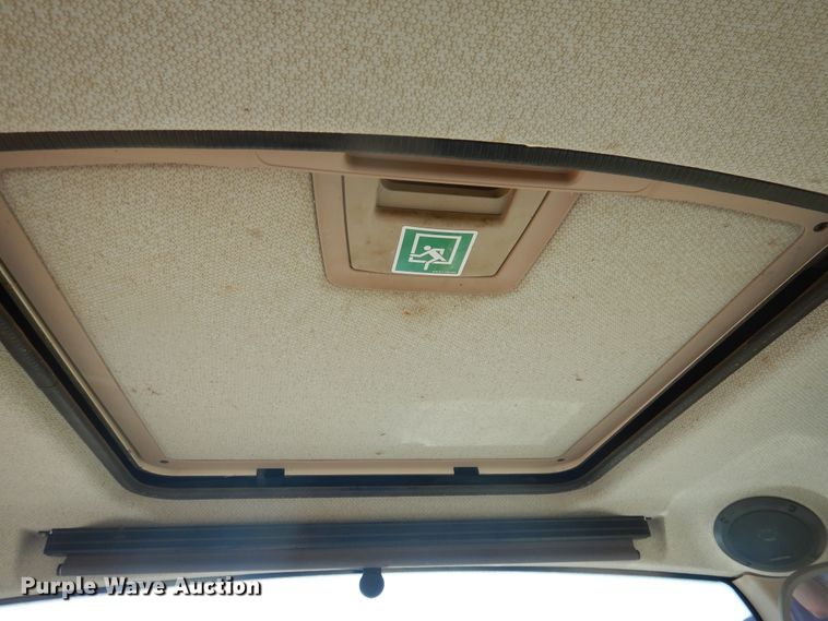 image for item DJ4802 2018 Fendt 933 Vario  MFWD tractor