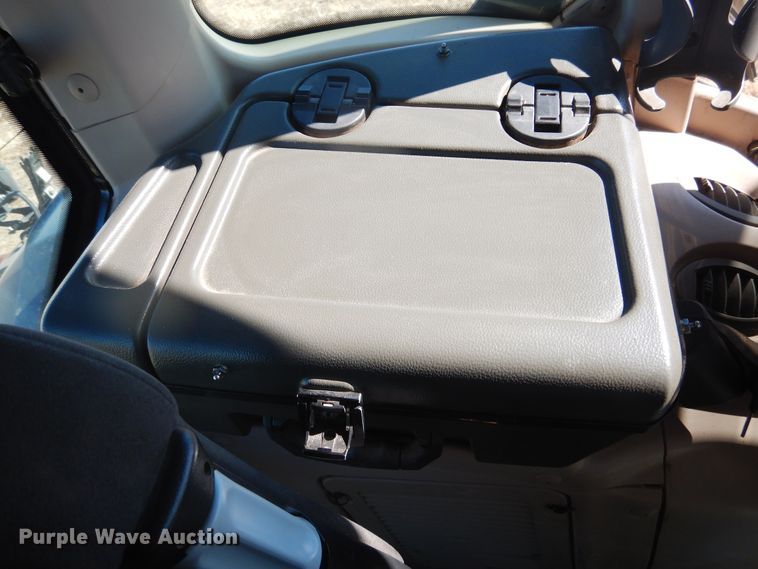 image for item DJ4802 2018 Fendt 933 Vario  MFWD tractor