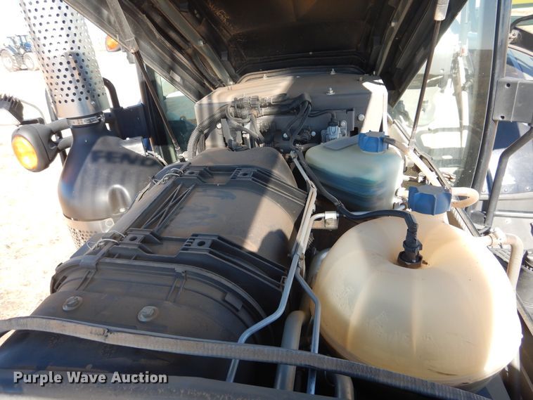 image for item DJ4802 2018 Fendt 933 Vario  MFWD tractor