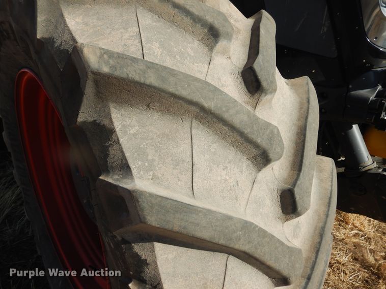 image for item DJ4802 2018 Fendt 933 Vario  MFWD tractor