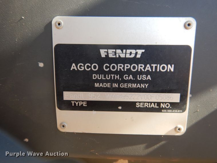 image for item DJ4802 2018 Fendt 933 Vario  MFWD tractor