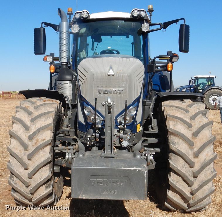 image for item DJ4803 2018 Fendt 933 Vario  MFWD tractor