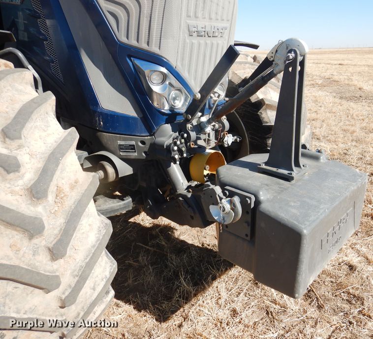 image for item DJ4803 2018 Fendt 933 Vario  MFWD tractor