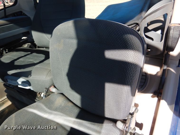 image for item DJ4803 2018 Fendt 933 Vario  MFWD tractor