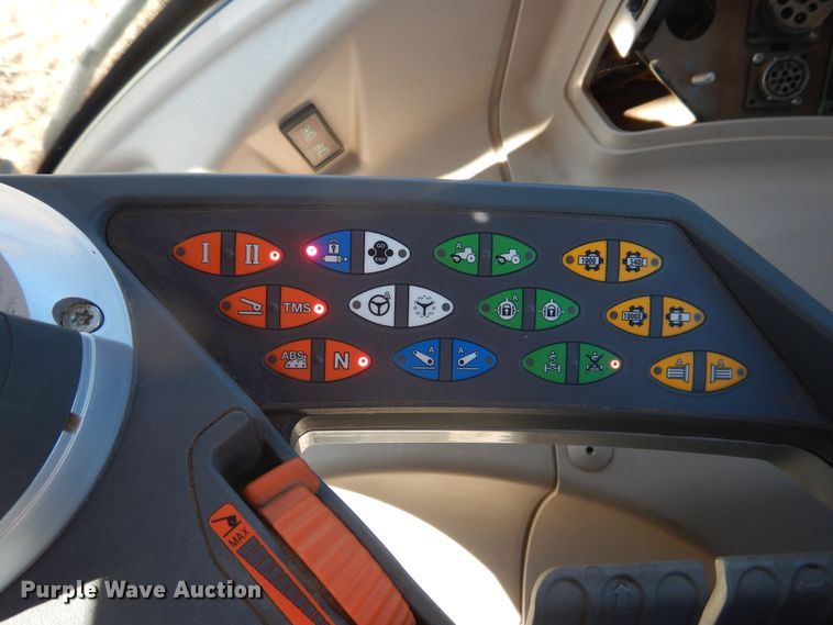 image for item DJ4803 2018 Fendt 933 Vario  MFWD tractor