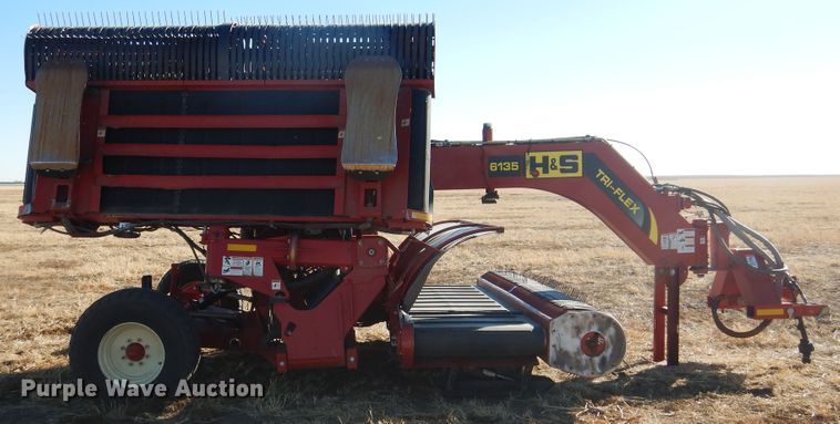 image for item DJ4804 2017 H&S TF6135 hay merger