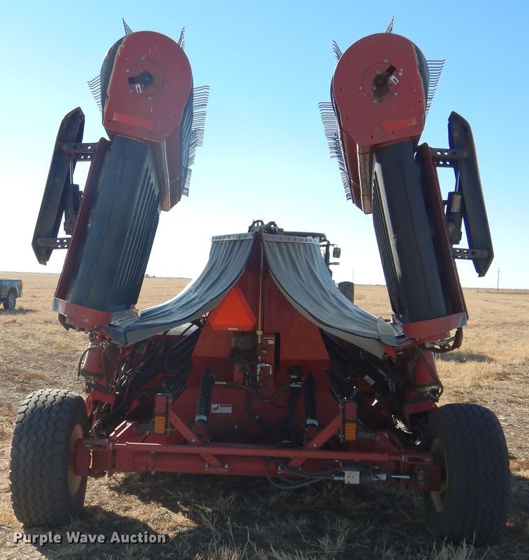 image for item DJ4804 2017 H&S TF6135 hay merger