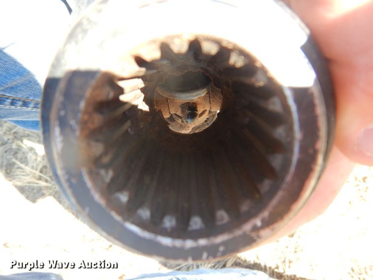 image for item DJ4804 2017 H&S TF6135 hay merger