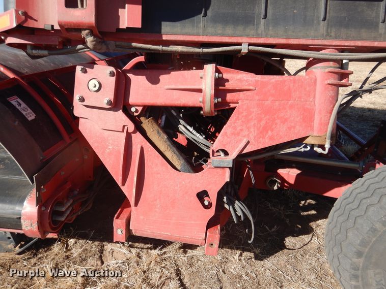 image for item DJ4804 2017 H&S TF6135 hay merger