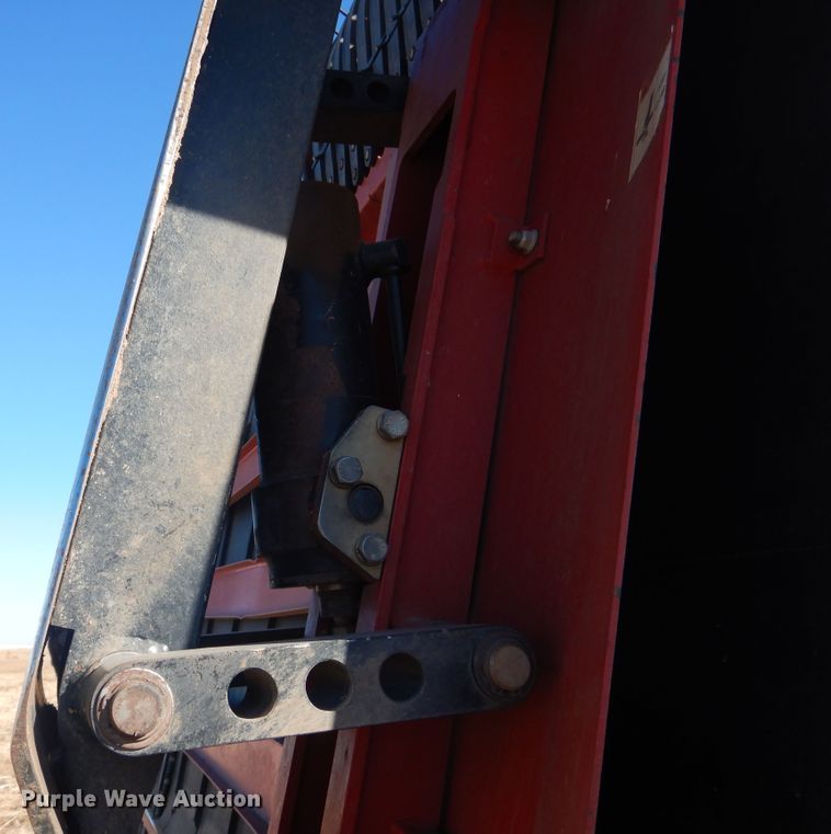 image for item DJ4804 2017 H&S TF6135 hay merger