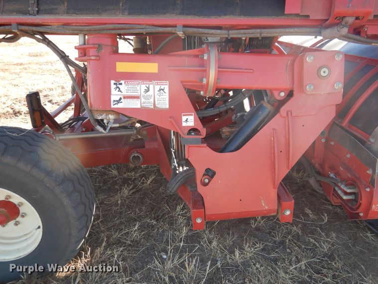 image for item DJ4804 2017 H&S TF6135 hay merger