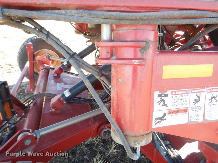 image for item DJ4804 2017 H&S TF6135 hay merger