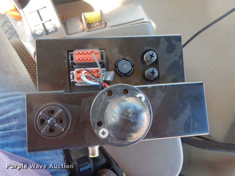 image for item DJ4804 2017 H&S TF6135 hay merger