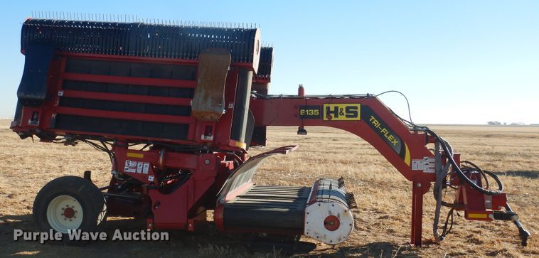 image for item DJ4805 2018 H&S TF6135 hay merger