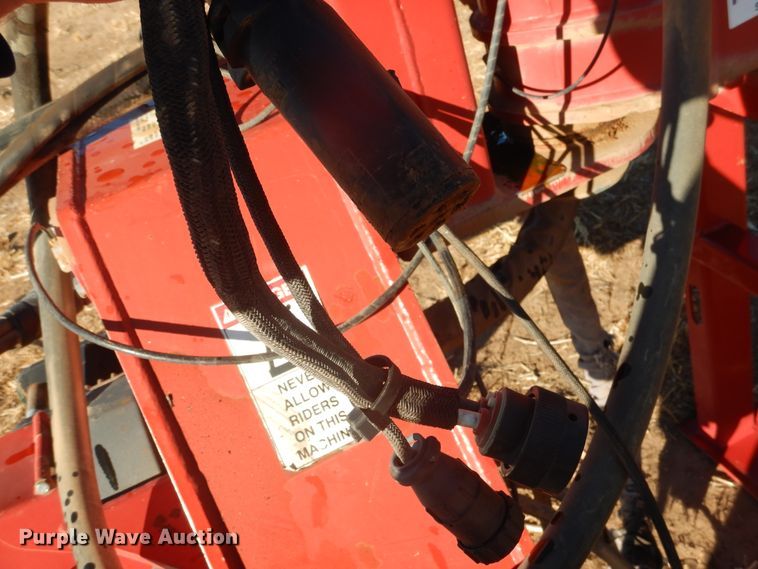 image for item DJ4805 2018 H&S TF6135 hay merger