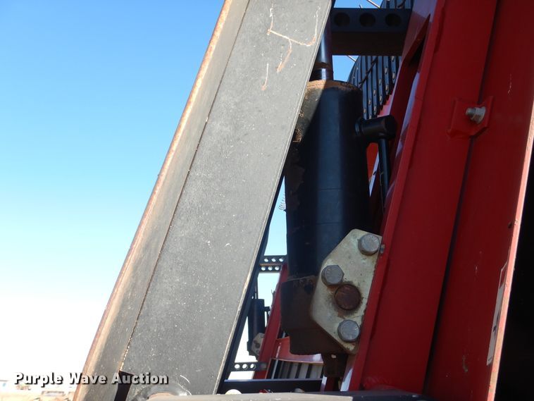 image for item DJ4805 2018 H&S TF6135 hay merger