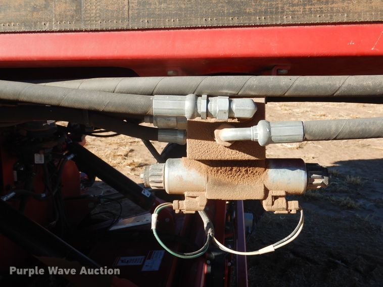 image for item DJ4805 2018 H&S TF6135 hay merger