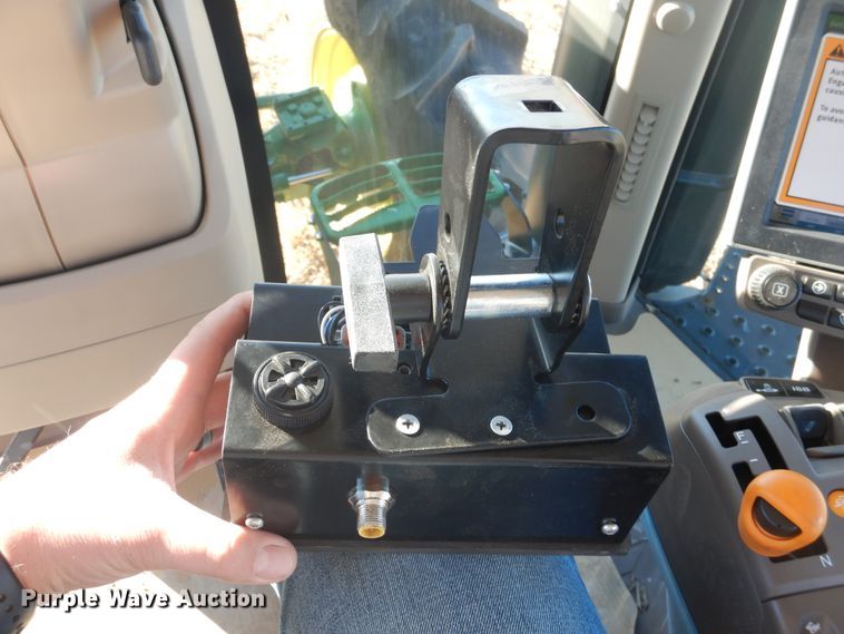 image for item DJ4805 2018 H&S TF6135 hay merger