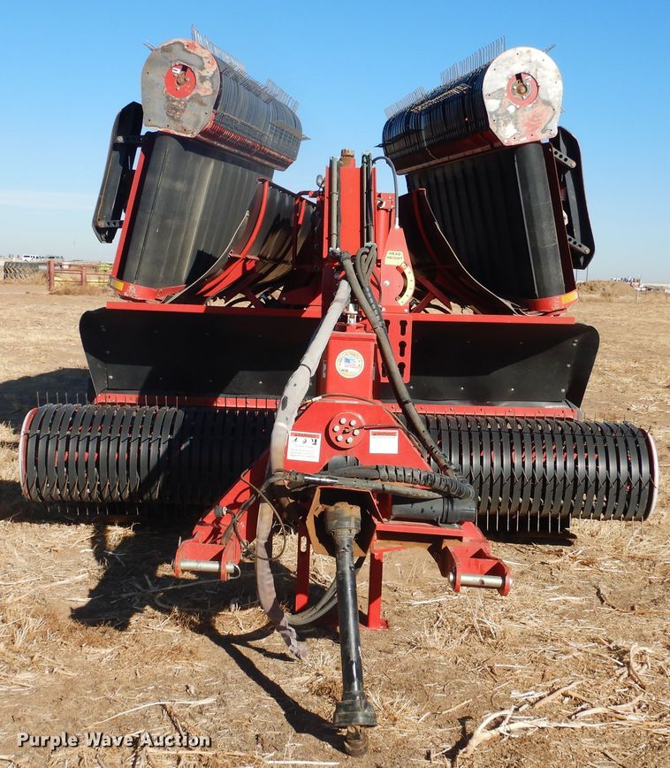 image for item DJ4806 2018 H&S TFM6135 hay merger