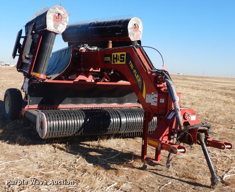 image for item DJ4806 2018 H&S TFM6135 hay merger